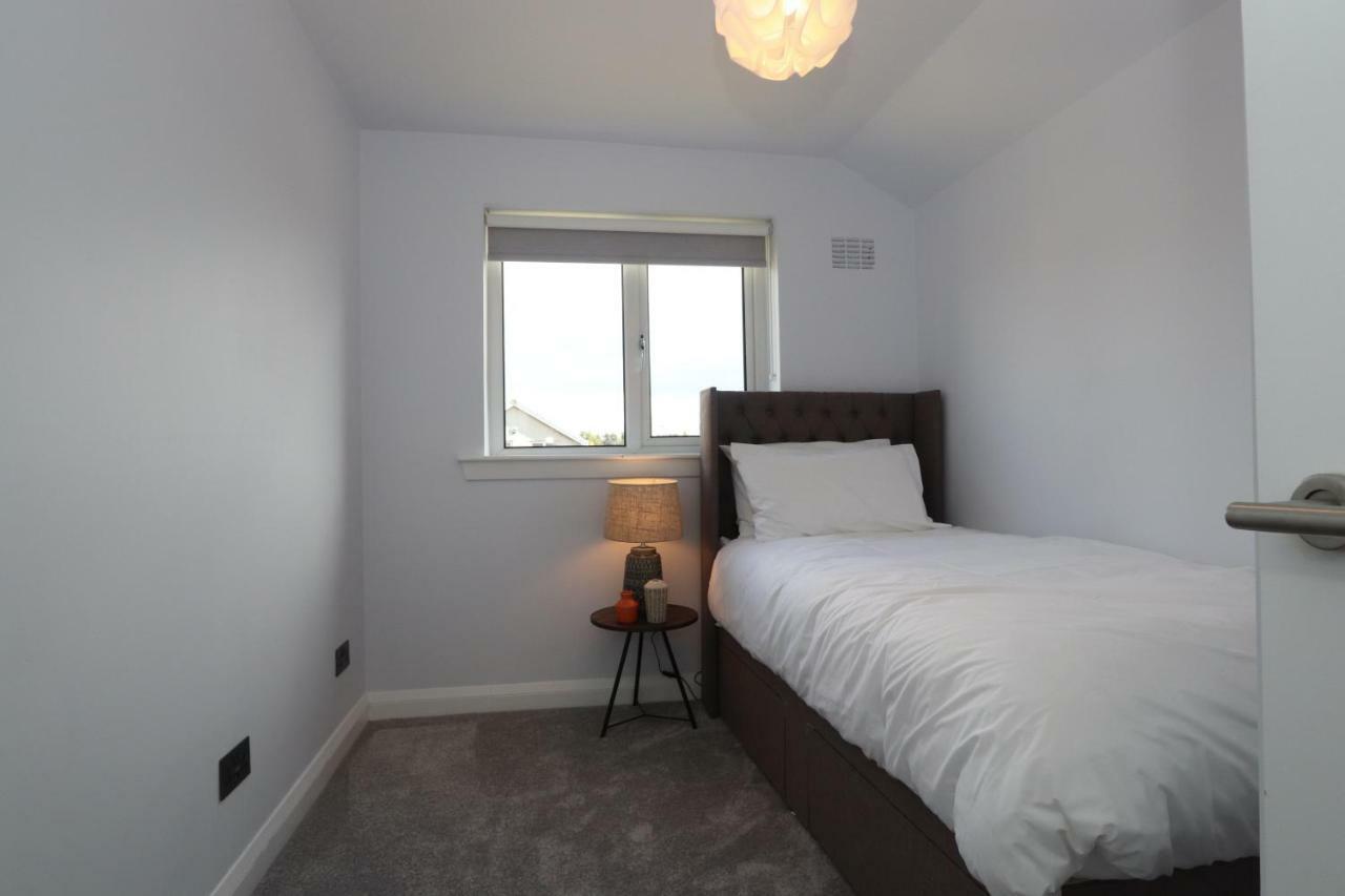 Dunfermline - Luxury 3 Bedroom 2 Bathroom Detached House With Garden Exteriér fotografie