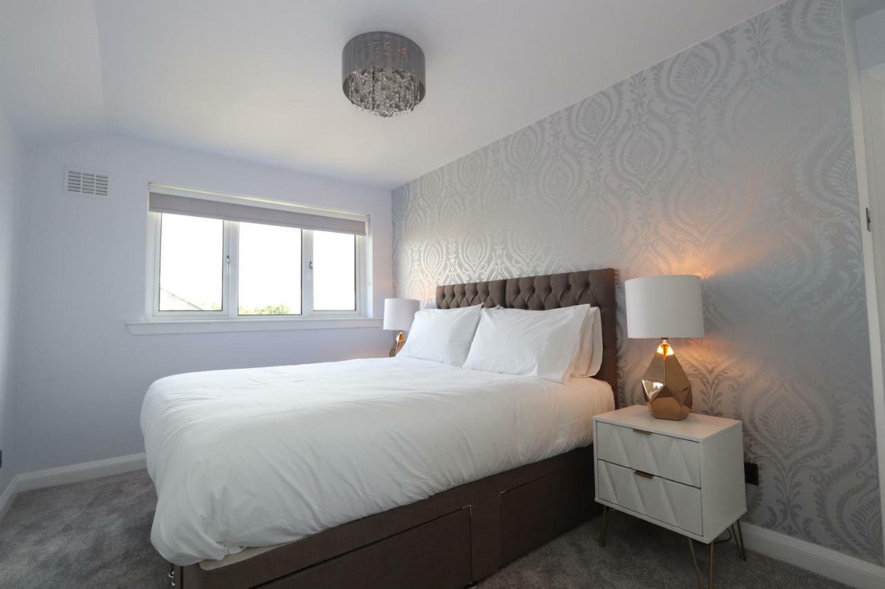 Dunfermline - Luxury 3 Bedroom 2 Bathroom Detached House With Garden Exteriér fotografie
